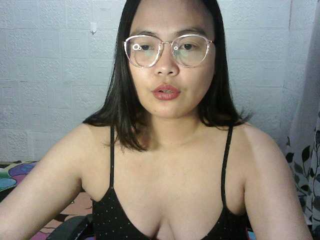 chubbycheeks94 webcam bongacams model stream image