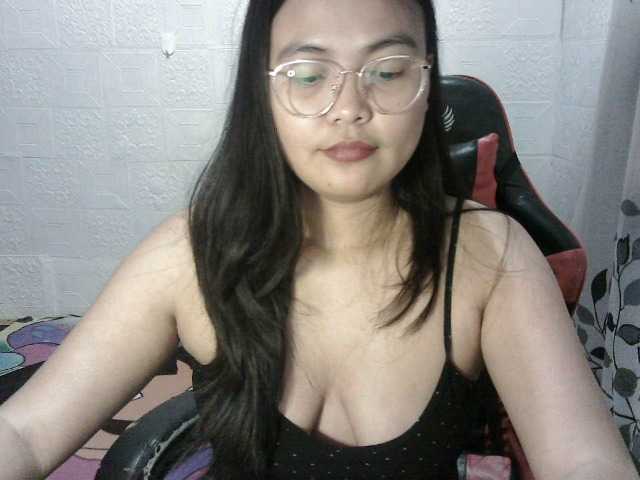 chubbycheeks94's BongaCams show and profile