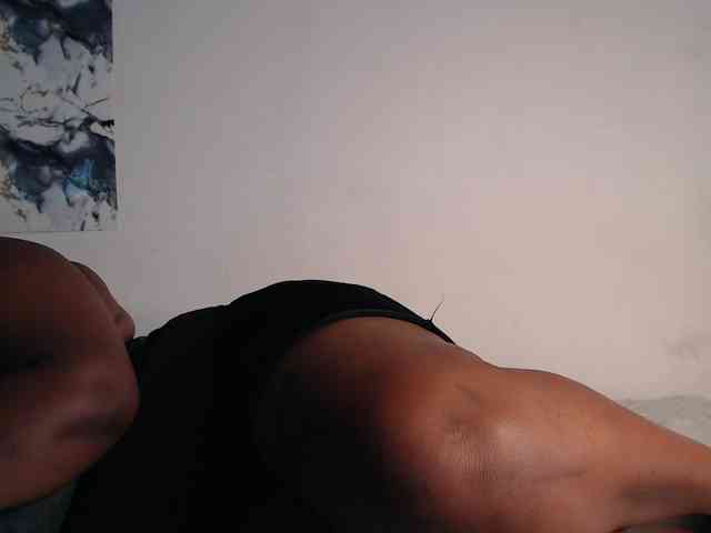 BustyBoobs011 webcam