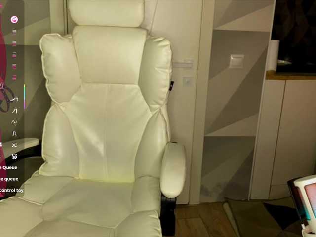 HeyNanno's BongaCams show and profile