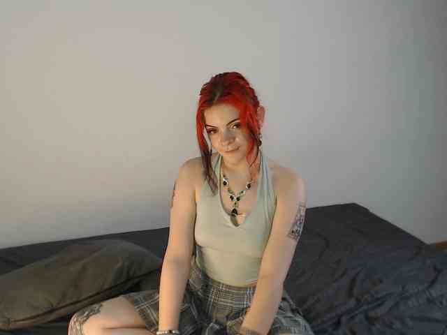 RosaHaze Live Webcam on BongaCams