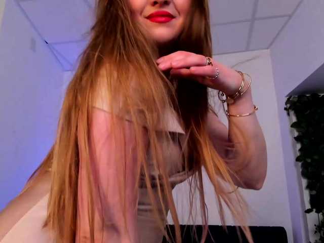 EvaGarrel's BongaCams show and profile