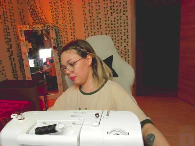 AnnaSebastian's BongaCams show and profile