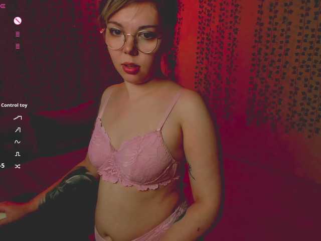 AnnaSebastian's BongaCams show and profile