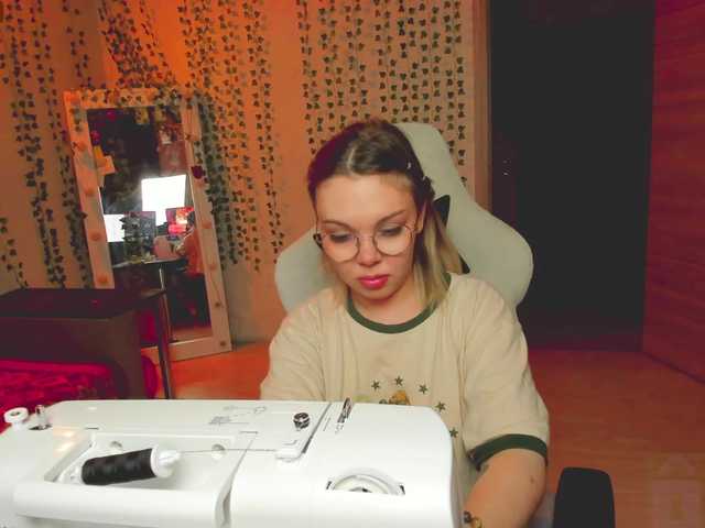 AnnaSebastian's BongaCams show and profile