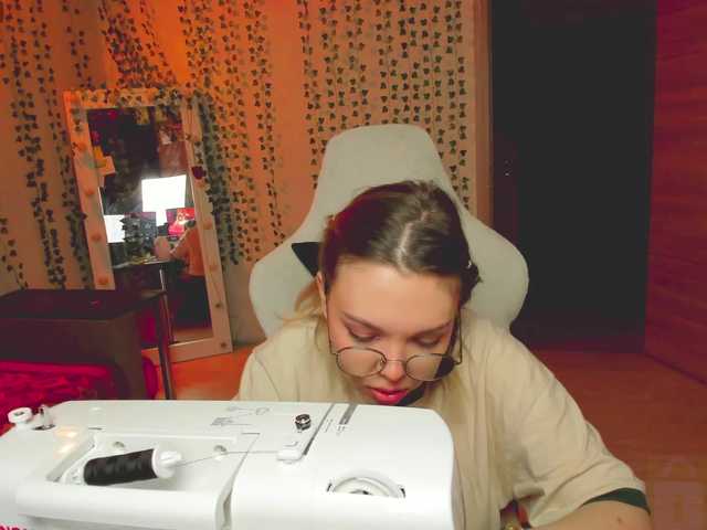 AnnaSebastian's BongaCams show and profile