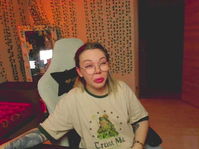 AnnaSebastian's BongaCams show and profile