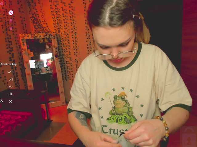 AnnaSebastian's BongaCams show and profile