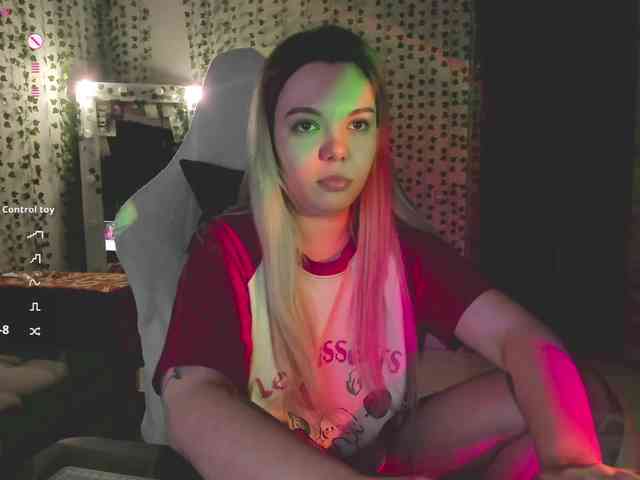 AnnaSebastian Live Webcam on BongaCams