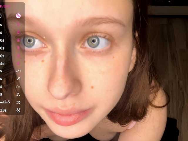 HanaHaeussler's BongaCams show and profile