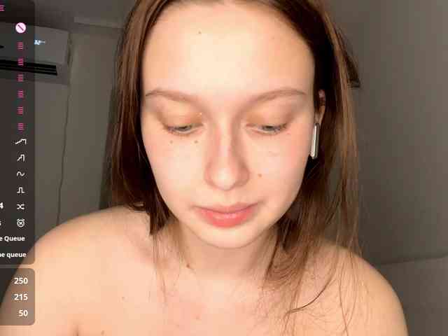 HanaHaeussler webcam