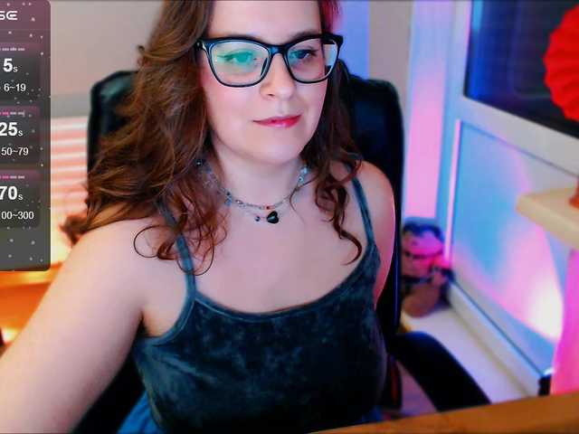 Elizabeth-S's BongaCams show and profile