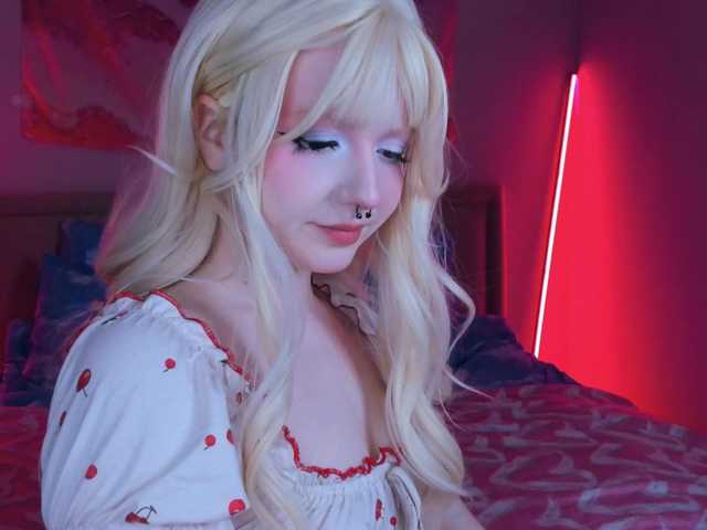 EvaforHIM's BongaCams show and profile