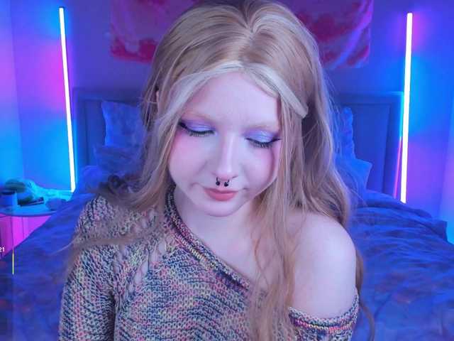 EvaforHIM's BongaCams show and profile