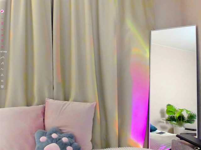 EllieRough's BongaCams show and profile