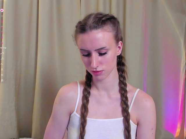 EllieRough's BongaCams show and profile