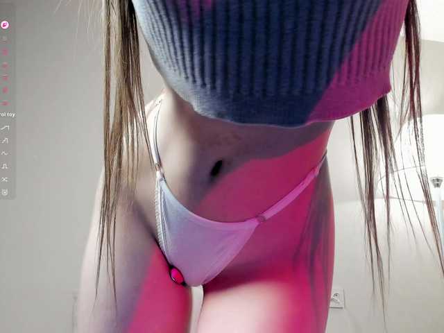 EllieRough's BongaCams show and profile