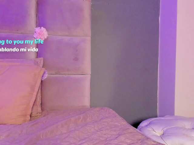 le modèle Dulcetentacion-01 est en webcam porno dans un show sur le site bongacams, il possède les tags suivants: Ebony,Redhead,Hairy