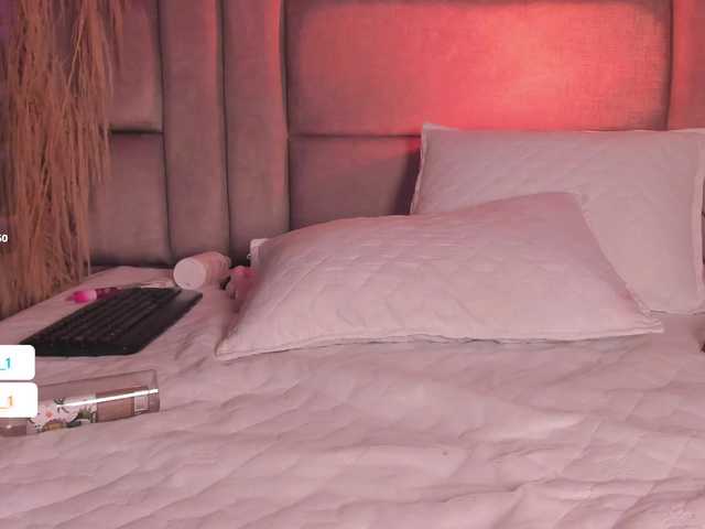 Dulcetentacion-01's BongaCams show and profile