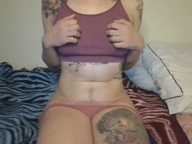 Sakura-Honey's BongaCams show and profile