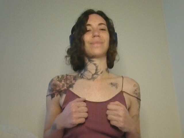 Sakura-Honey's BongaCams show and profile