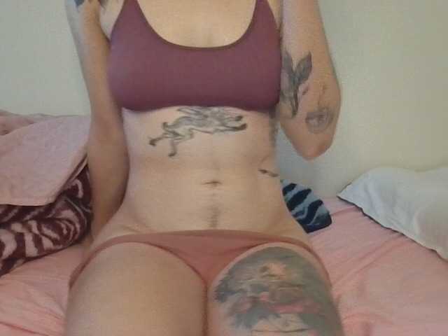 Sakura-Honey's BongaCams show and profile