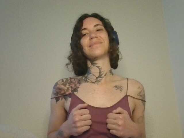 Sakura-Honey's BongaCams show and profile