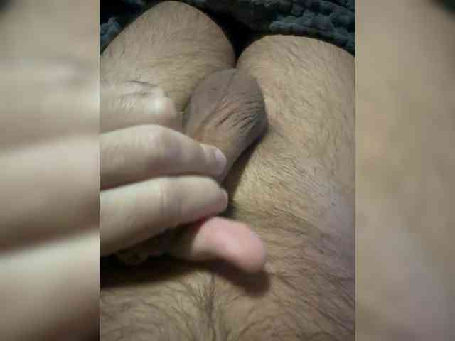 Edd26 Live Webcam on BongaCams