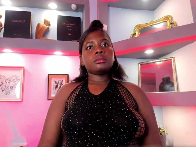 Kylie-Cruz's BongaCams show and profile