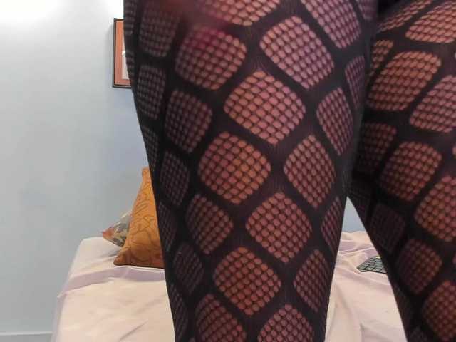 Kylie-Cruz's BongaCams show and profile