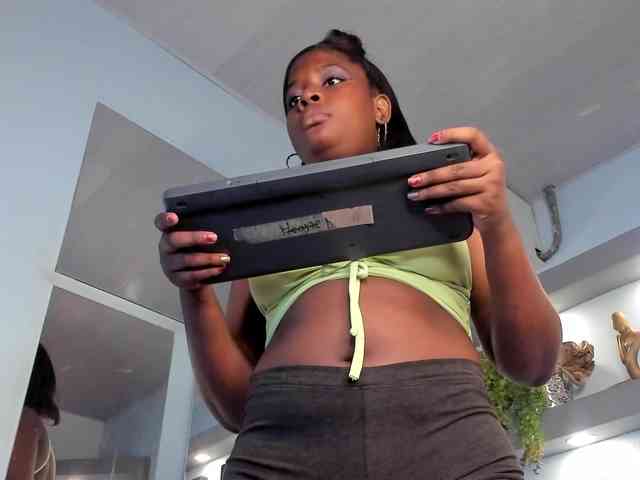 Kylie-Cruz Kylie-Cruz