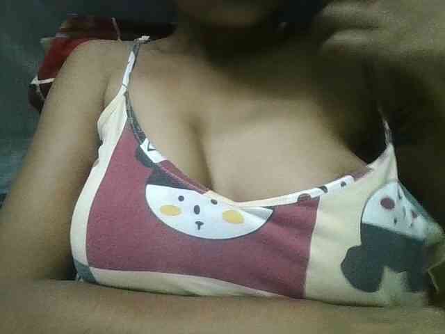 sweet-kaniika webcam