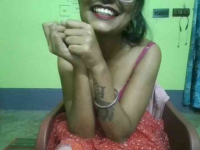 sweet-kaniika webcam