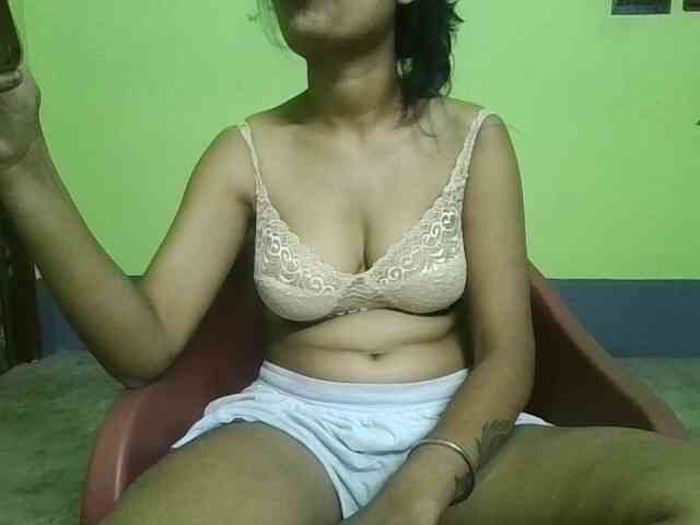 sweet-kaniika webcam