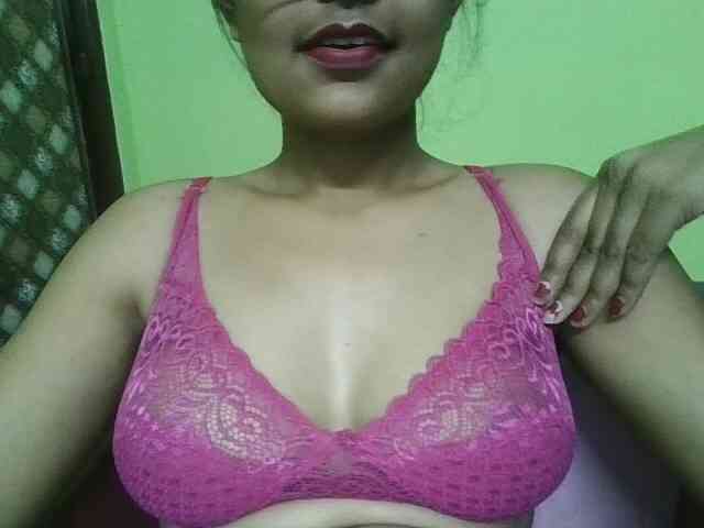 sweet-kaniika webcam