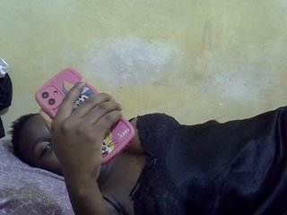 Iveay-Cute Porn Show