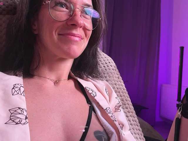 KatyKar's BongaCams show and profile