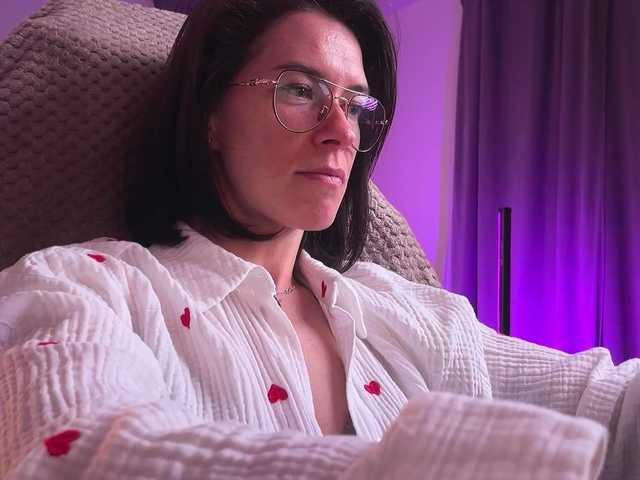 KatyKar's BongaCams show and profile