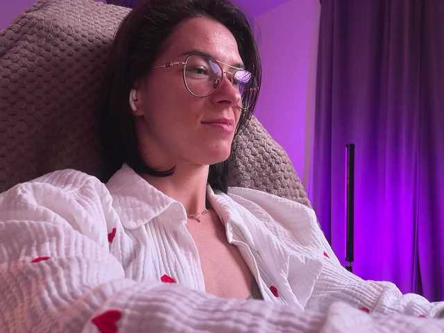 KatyKar's BongaCams show and profile