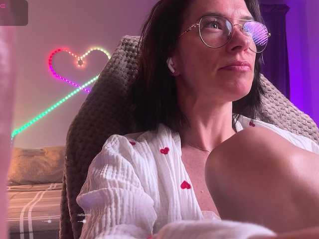 KatyKar's BongaCams show and profile