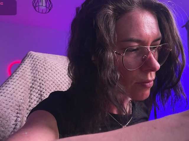 KatyKar's BongaCams show and profile