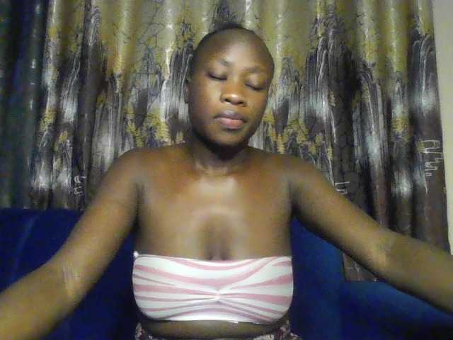 honeyAfterdark webcam