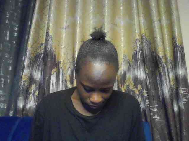 honeyAfterdark webcam