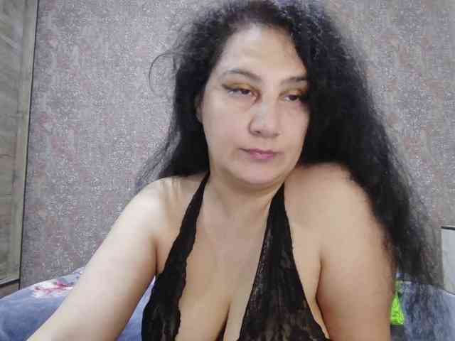 KarinaCecillia KarinaCecillia