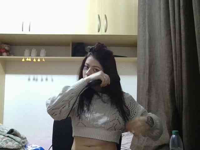 GabriellaManhas webcam