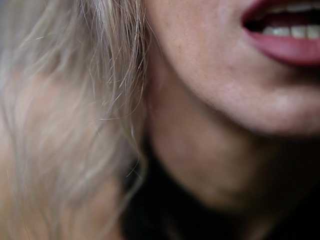 NaomiAmora's BongaCams show and profile