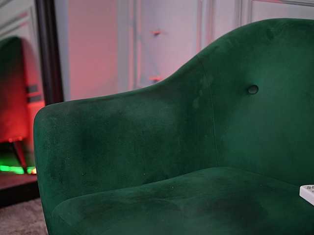 NaomiAmora's BongaCams show and profile