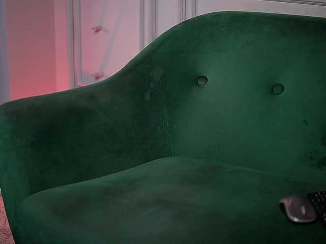 NaomiAmora live cam profile