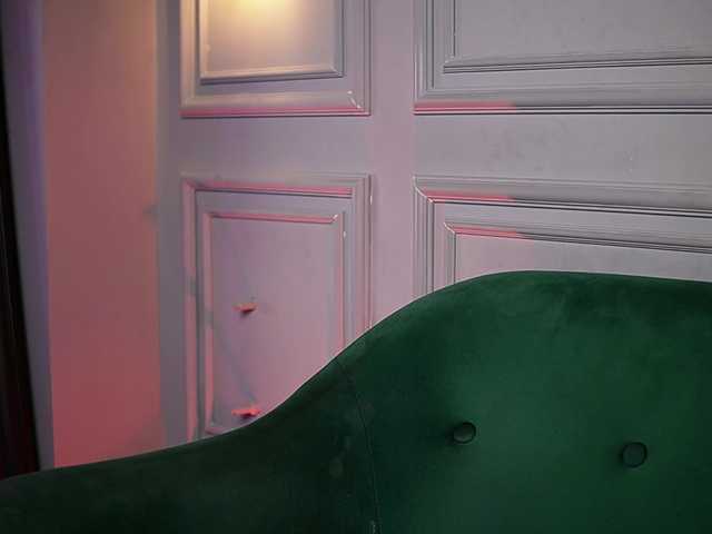 NaomiAmora's BongaCams show and profile