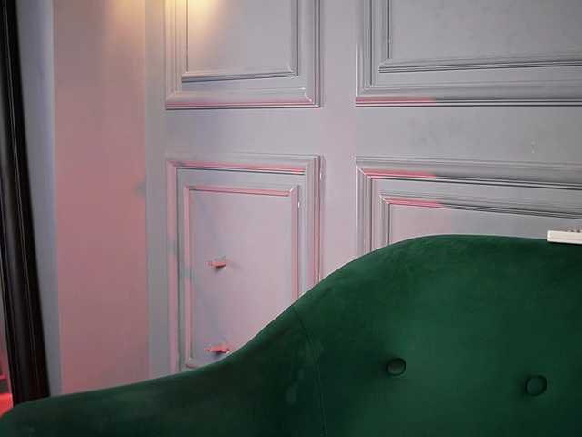 NaomiAmora's BongaCams show and profile